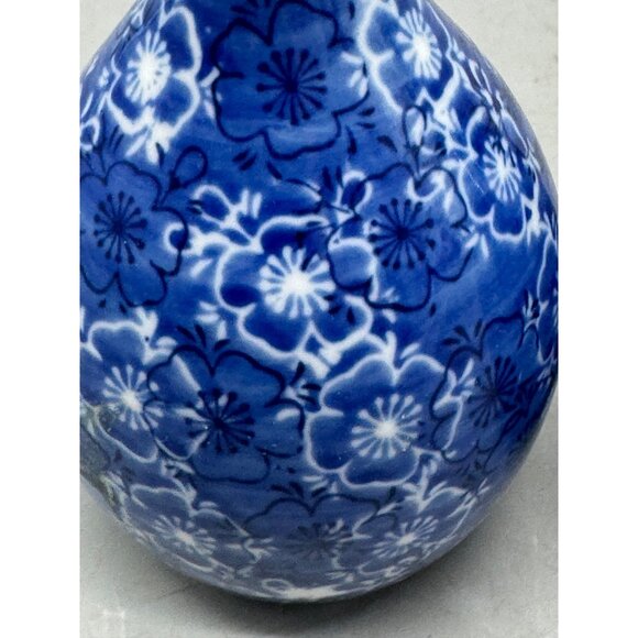 Pair Of Blue Floral Porcelain Vases With White Accents 4.5" Tall Pre-owned READ - Picture 4 of 6